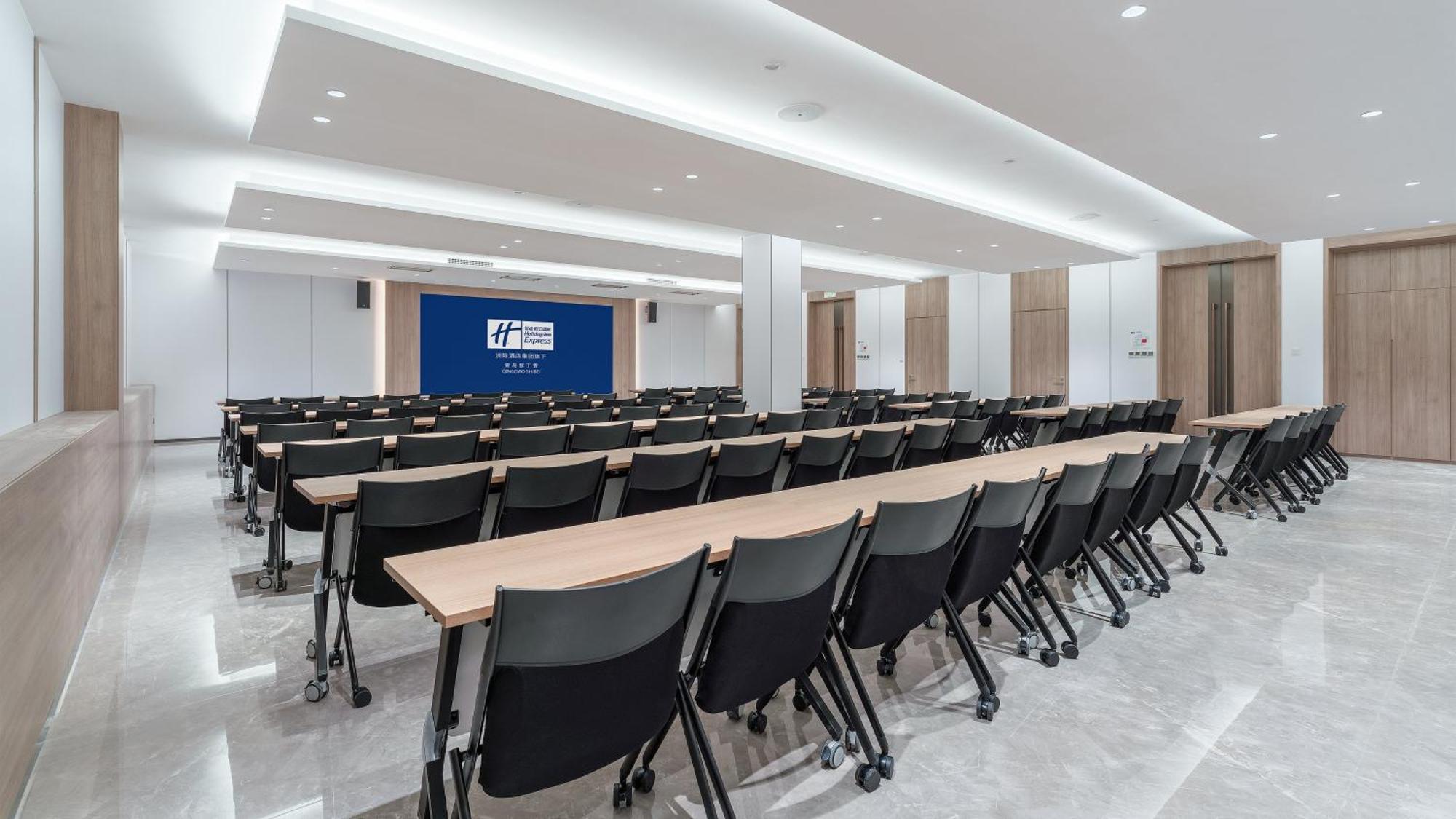 Holiday Inn Express Qingdao Shibei By Ihg Exterior photo